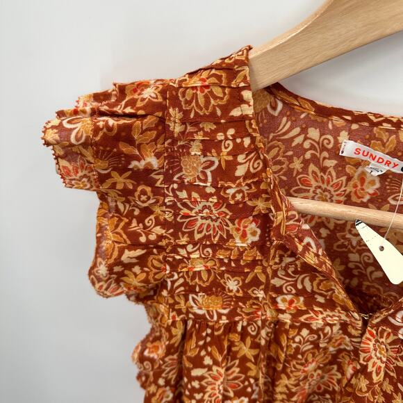 SUNDRY NWT Evereve Sienna Rust Floral Flutter Sleeve Blouse // Small - Picture 7 of 13